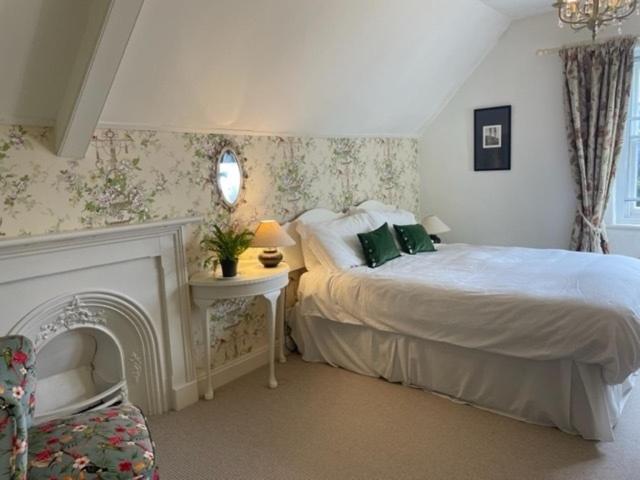 The Mount Somerton Retreat - Nr Bruton, Glastonbury, The Spectacular Wells Cathedral, Millfield School, Leonardo Helicopters, Yeovilton Екстериор снимка