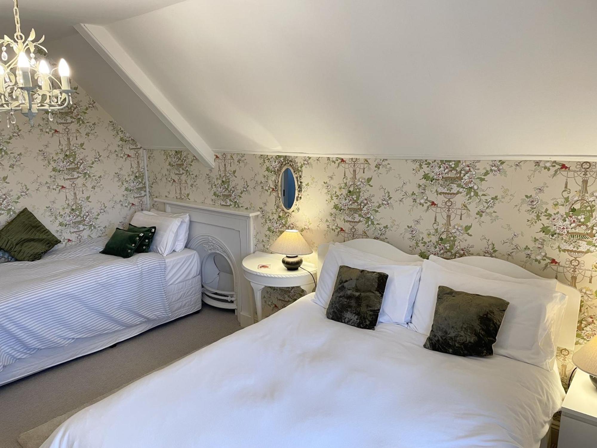 The Mount Somerton Retreat - Nr Bruton, Glastonbury, The Spectacular Wells Cathedral, Millfield School, Leonardo Helicopters, Yeovilton Екстериор снимка