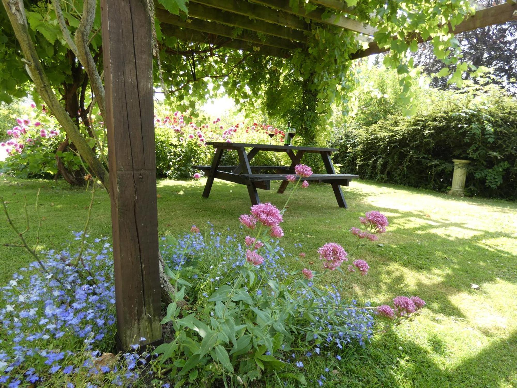 The Mount Somerton Retreat - Nr Bruton, Glastonbury, The Spectacular Wells Cathedral, Millfield School, Leonardo Helicopters, Yeovilton Екстериор снимка